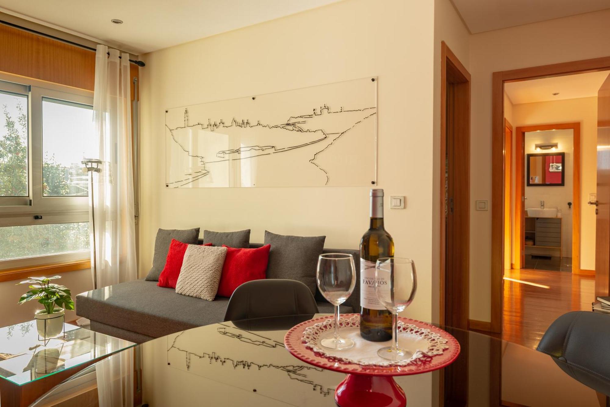 Francos Relaxing Apartment By The Metro 포르투 외부 사진