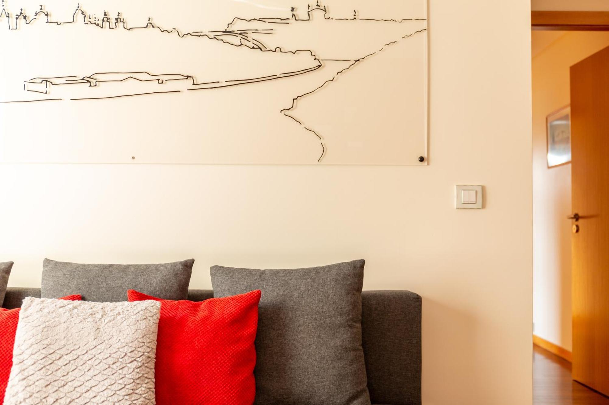 Francos Relaxing Apartment By The Metro 포르투 외부 사진